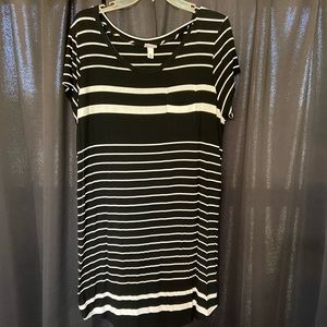 Black and white stripe dress 🖤🤍